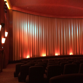 Photo by felix schwenzel in Savoy Kino Hamburg. Keine Fotobeschreibung verfügbar..
