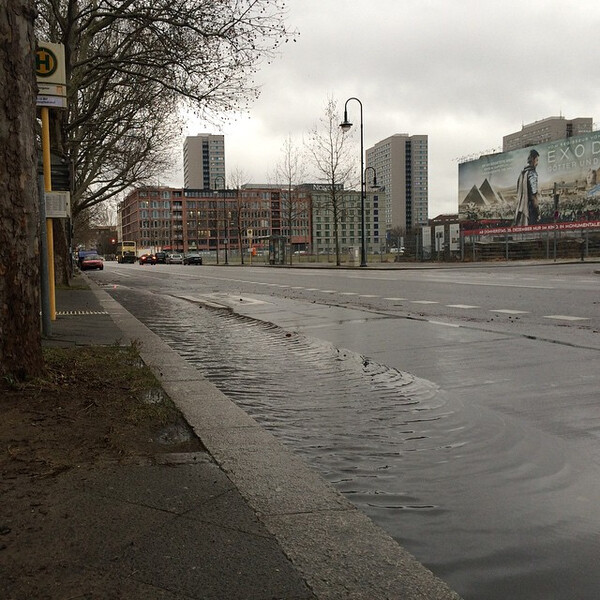 ver&shy;las&shy;se&shy;ne stadt. fehlt noch ein biss&shy;chen #tumb&shy;lweed