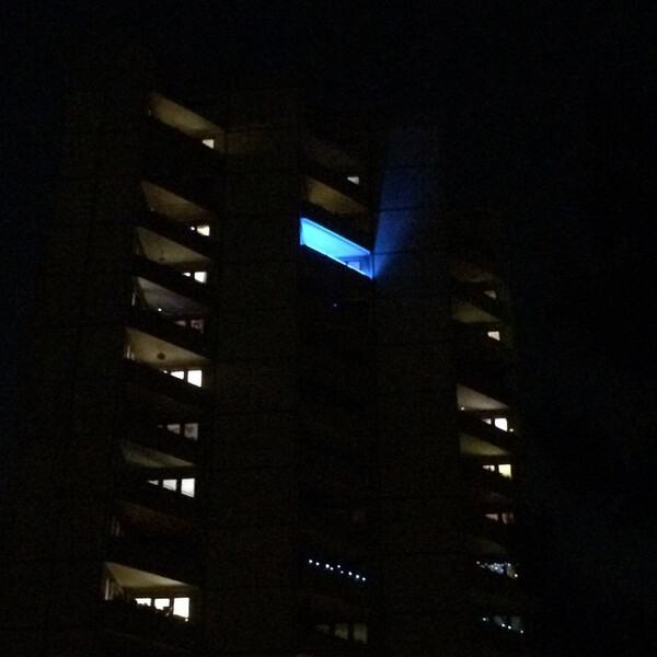 das blaue fens&shy;ter.